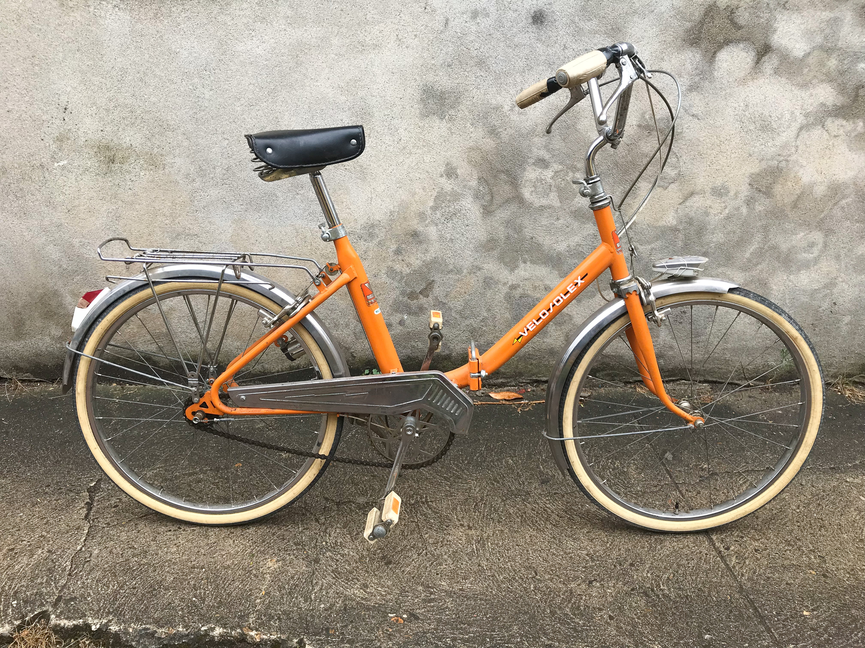 VELOSOLEX VELO PLIANT ORANGE 1974 17