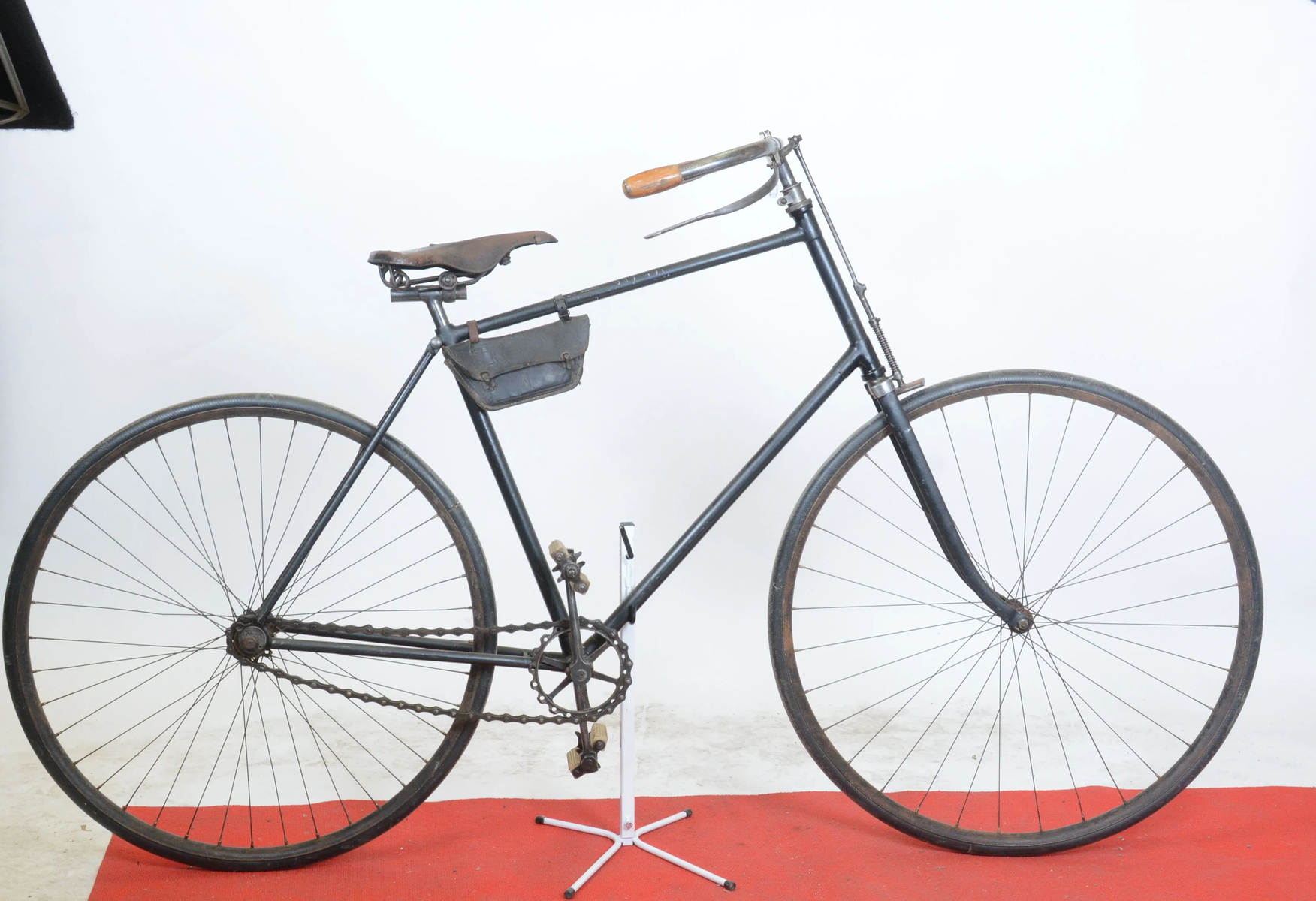 LOT 2 Cycle LA PARISIENNE 1