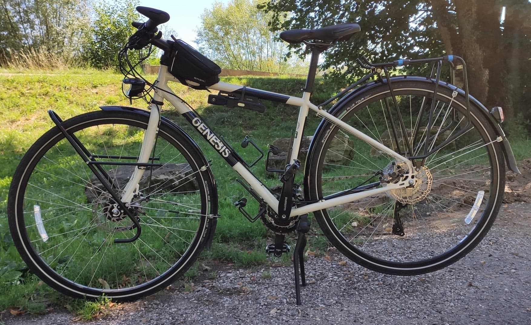 Vélo randonnée Genesis Tour de Fer 20 disponible chez Cyclable